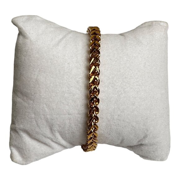 1 Black & 1 White Velveteen Bracelet Display Pillow Set NIP Storage Elegant - Picture 4 of 6